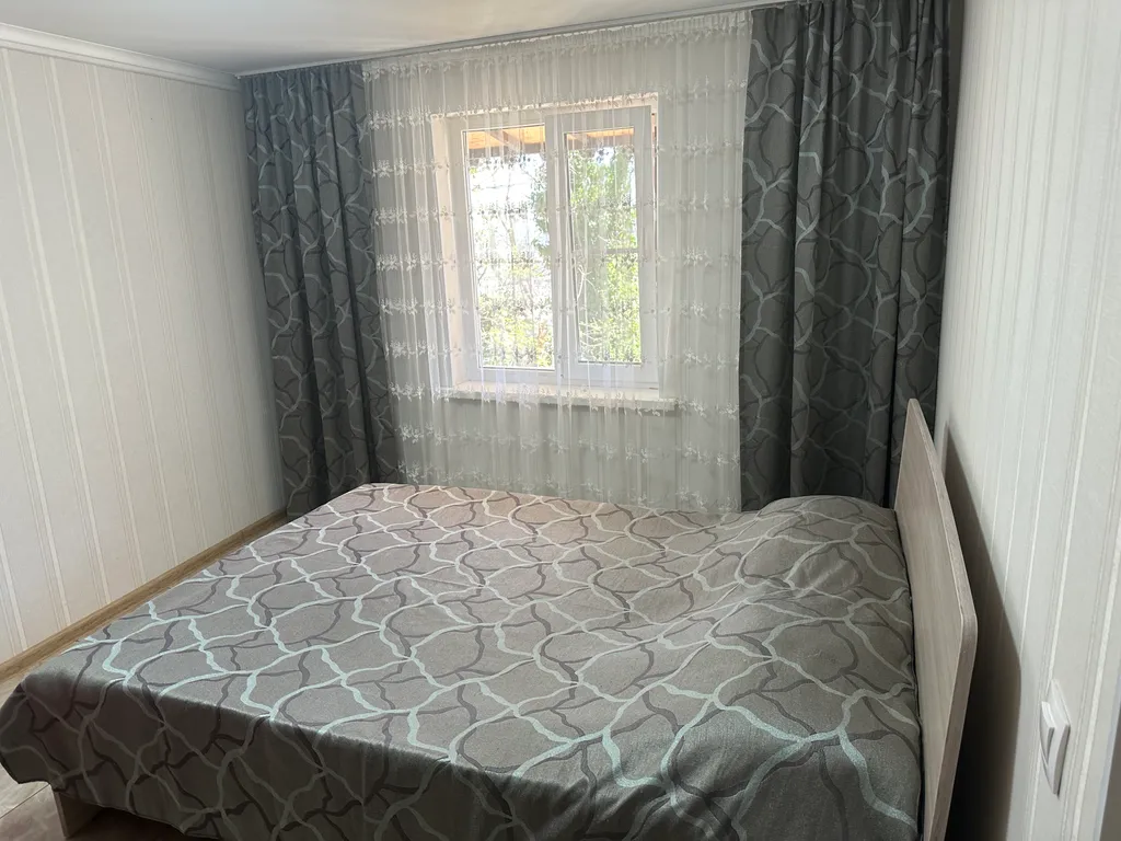 Уютная 2-комнатная квартира со своим двориком