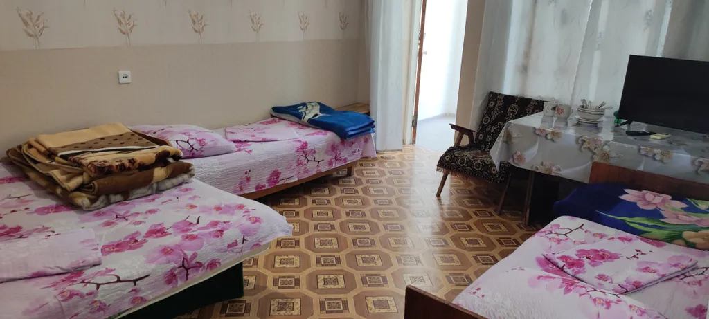 4-х местный номер № 2 до моря 400 метров