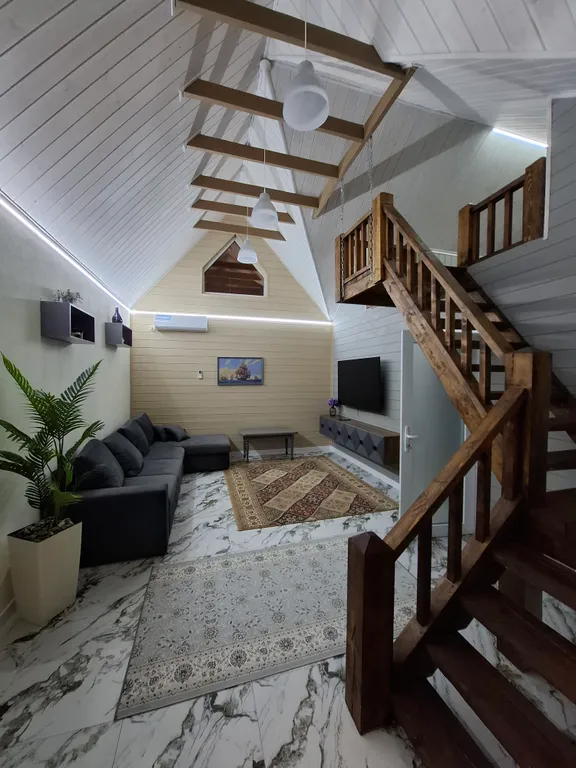 Семейный дом на берегу моря