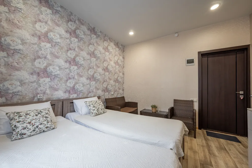 Небольшой апартамент у Дендрария и Цирка с раздельными кроватями