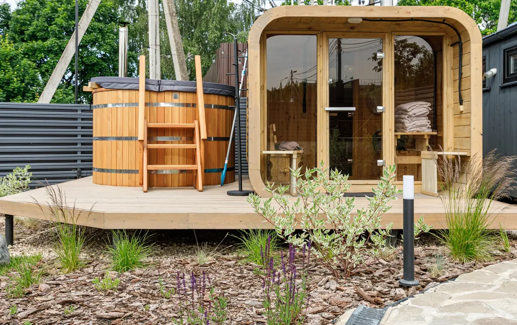 Коттедж Семейный дубльдом у пруда с баней и купелью в Новой Москве — Птичное