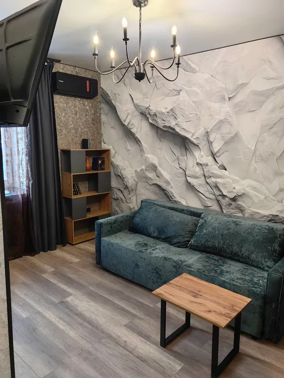Квартира Красивая стильная и очень теплая студия в центре микрорайона выя — аренда посуточно в Нижний Тагил