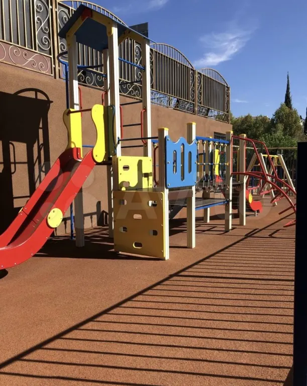 Квартира у моря с бассейном