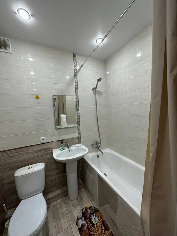 Квартира Просторная двухкомнатная квартира на Билара Кабалоева — Владикавказ