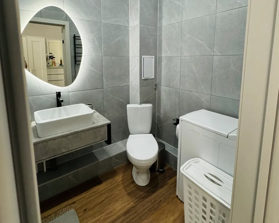 Добрый дом в центре Уфы с видом на реку Белую для четверых гостей