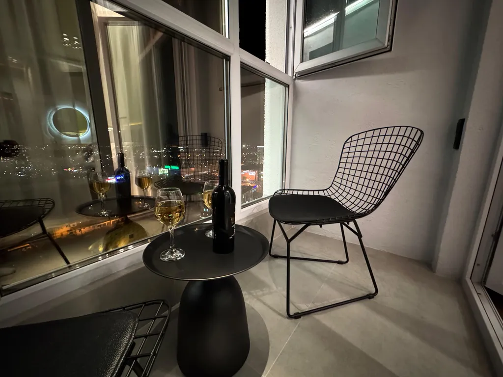 Абсолютно новая однокомнатная квартира с видом на город