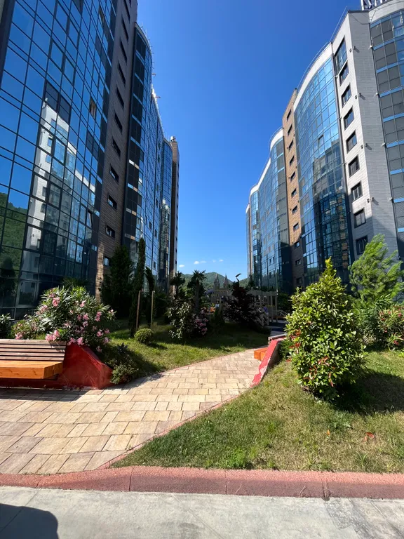 Дизайнерская квартира с бассейном на 13 этаже