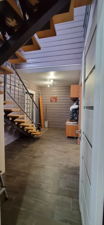 Дом по соседству с вотчиной Деда мороза