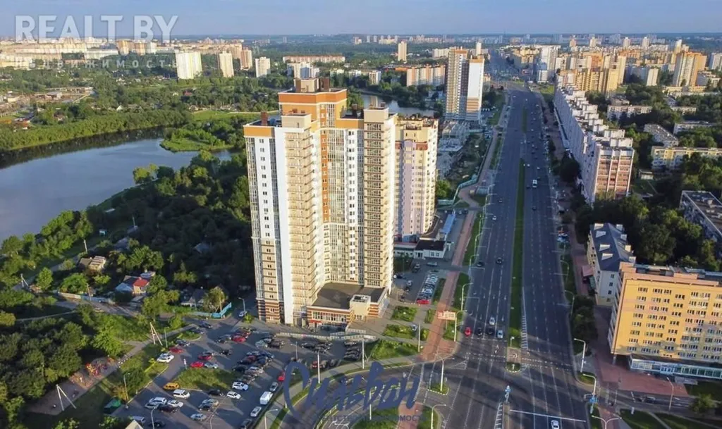 Квартира 3-комнатная квартира с парковкой на территории и балконом — Минск