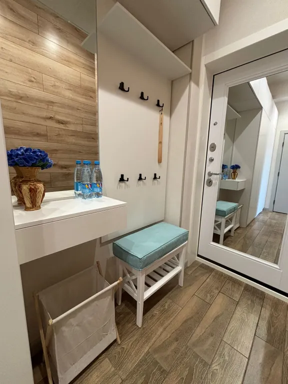 Квартира Двухкомнатная квартира с дизайнерским ремонтом — Адлер