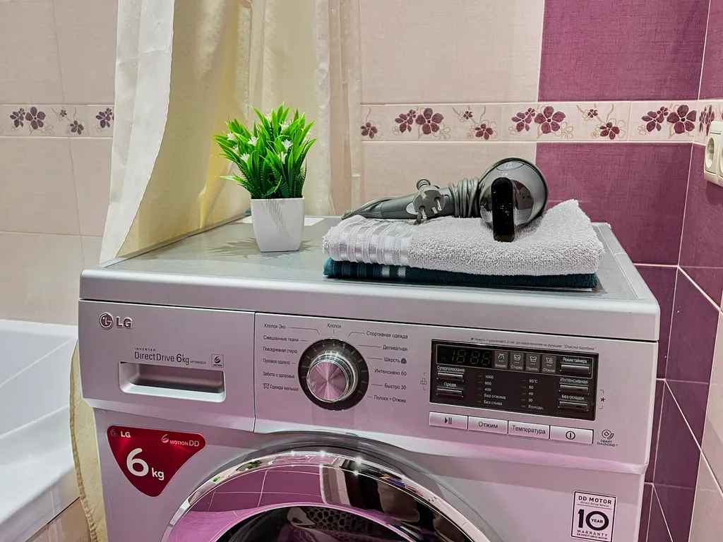 Шикарная 2-комнатная квартира с раздельными комнатами и балконом