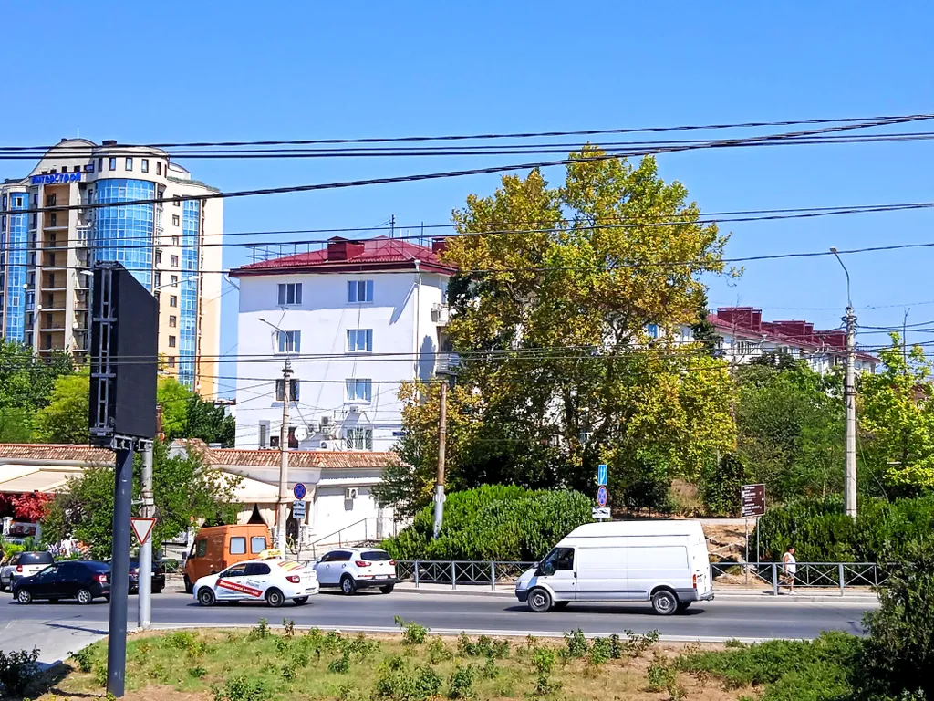 Видовая квартира с балконом у Херсонеса