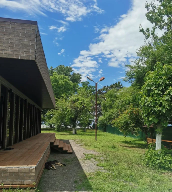 Дом с морем за калиткой