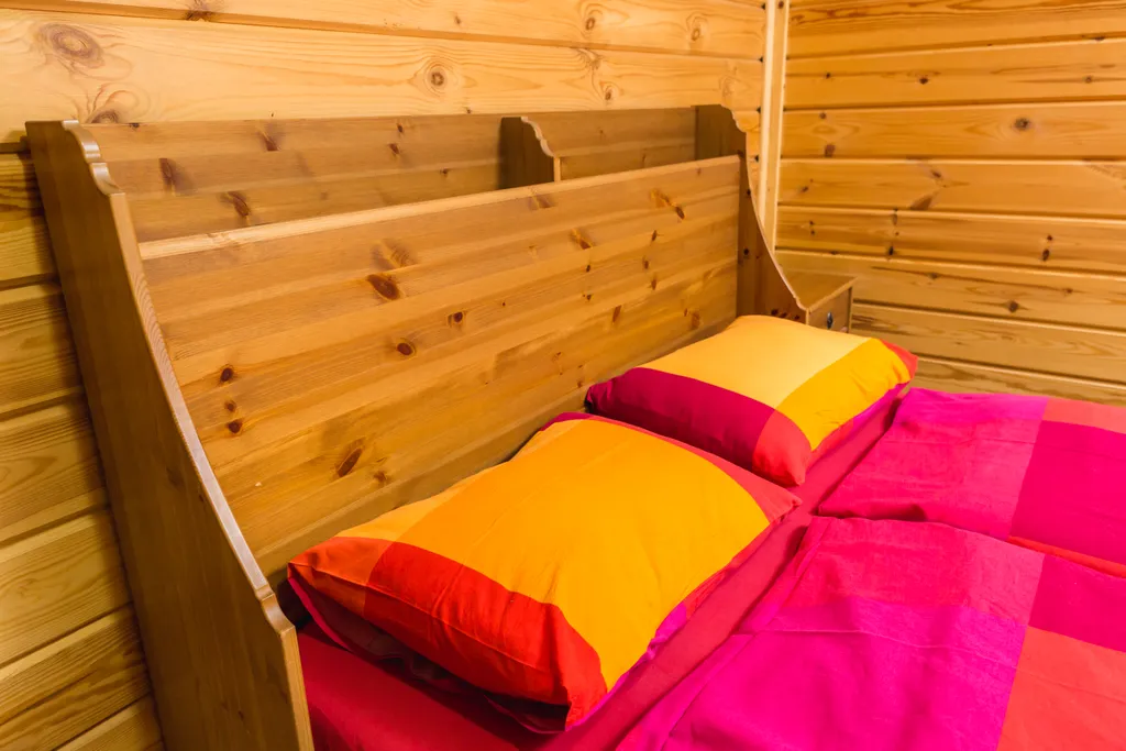 Шестиместный коттедж (база отдыха Денисов мыс, Карелия)