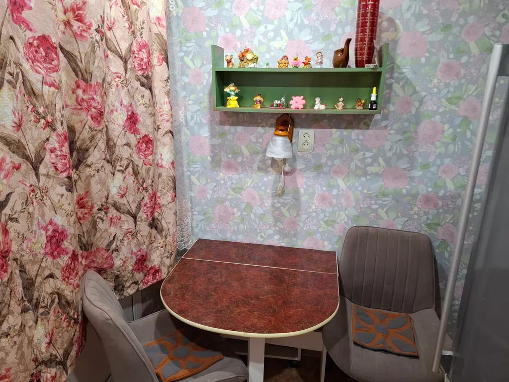 Квартира Уютная 1-комнатная квартира в центре поселка — Артёмовский