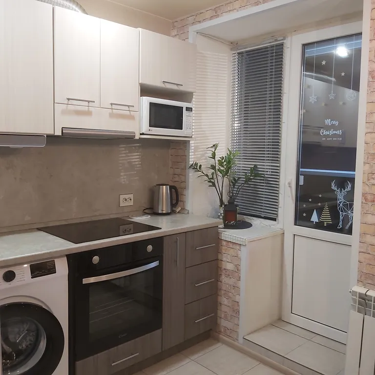 Комфортная студия в Арбековской заставе на 10 этаже.