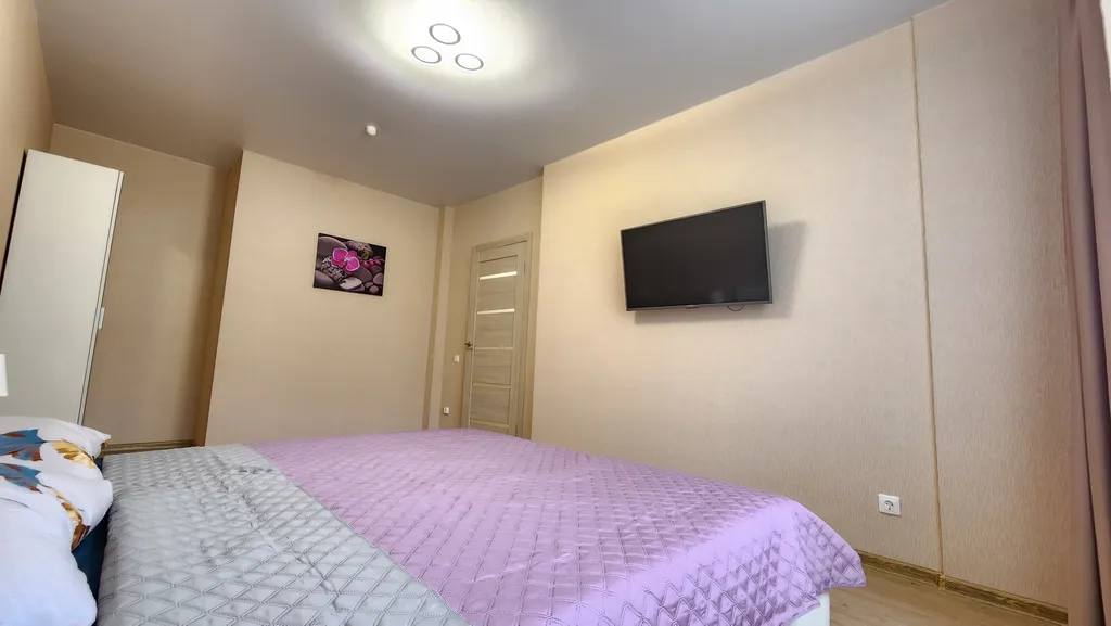 Трехкомнатная квартира в ЖК с бассейном