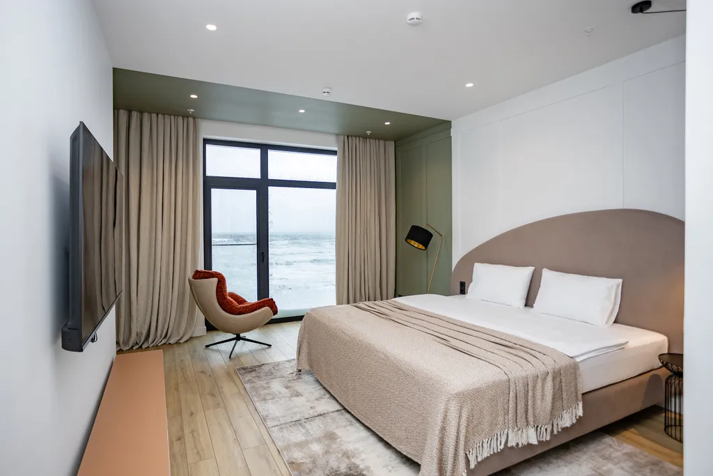 Дизайнерская квартира с видом на море by Karmann`s Apartments