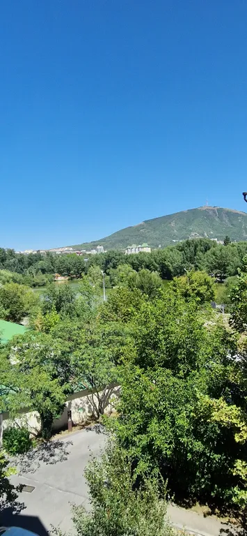 Уютная квартира в элитном районе с видом на озеро в парке имени Кирова