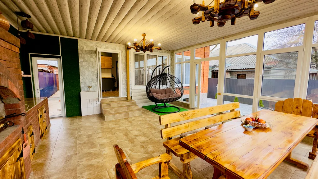 Уютный гостевой дом со своей теплой беседкой