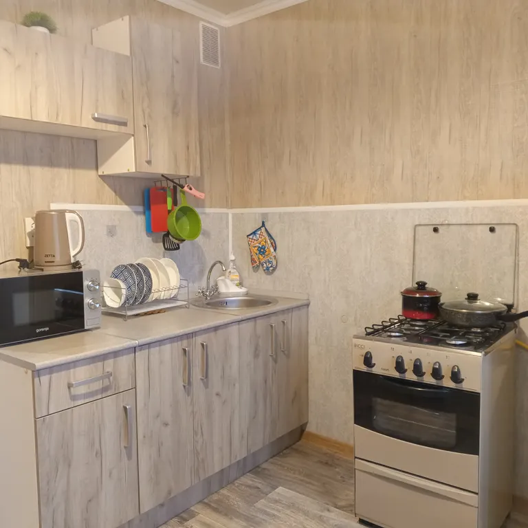 Уютная чистая квартира недалеко от Спасо-Яковлевского монастыря