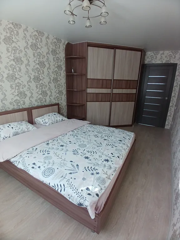 Уютная двухкомнатная квартира для отдыха и командировок рядом с УВЗ