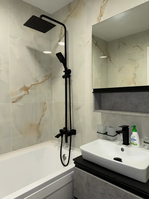 Уютная дизайнерская квартира в центральном район города