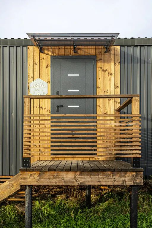 Новый загородный дом в стиле барнхаус