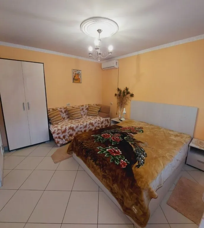 Уютная квартира в центре со своим двориком мангалом и автостоянкой