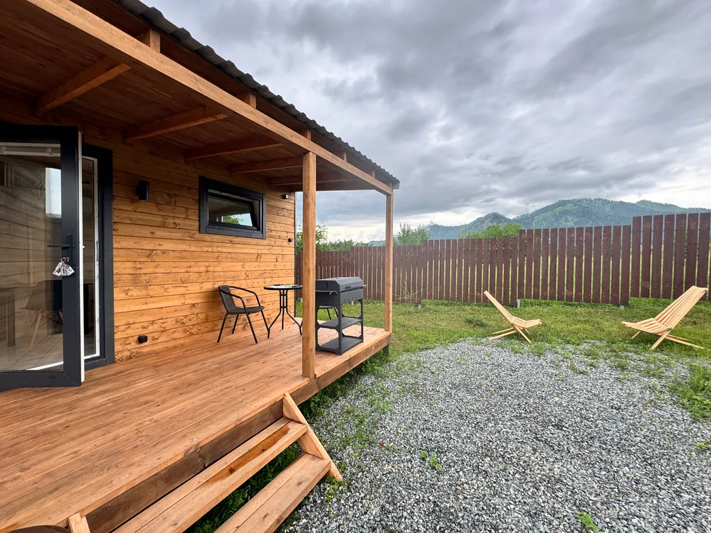 Коттедж Домик с видом на горы — аренда посуточно в Горно-Алтайск