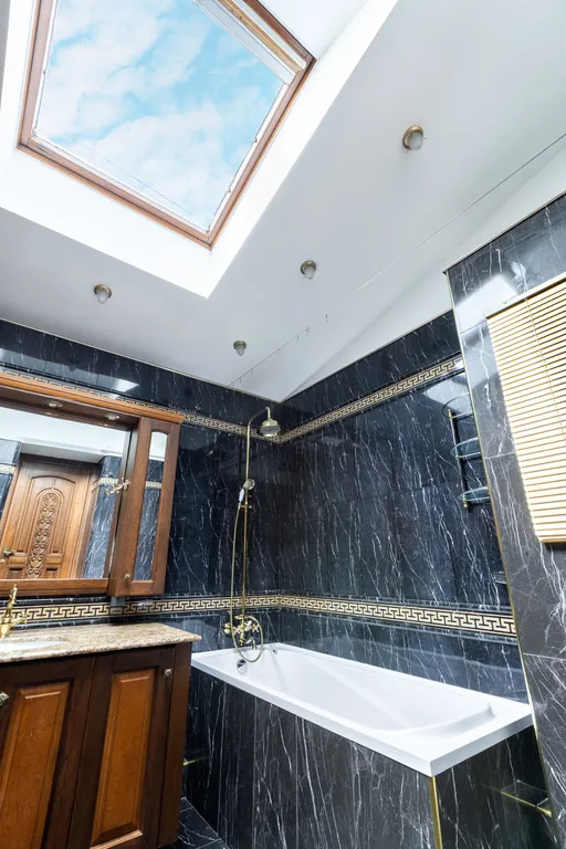 Уникальная видовая квартира в центре