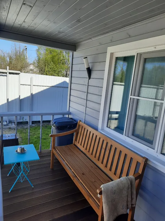 Дом на озере Вуокса с баней и беседкой