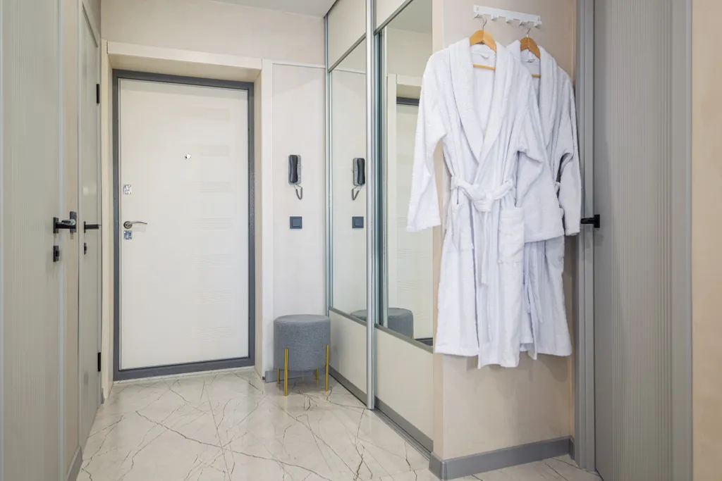 Премиум с гостиничным сервисом, халаты, сатиновое белье, кондиционер