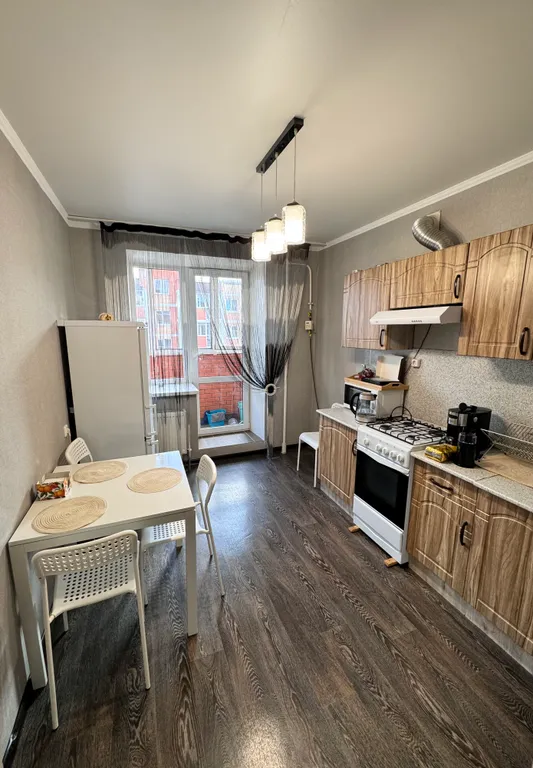 Уютная квартира рядом с аэропортом (5 мест, 15 мин аэропорт, 20 центр)