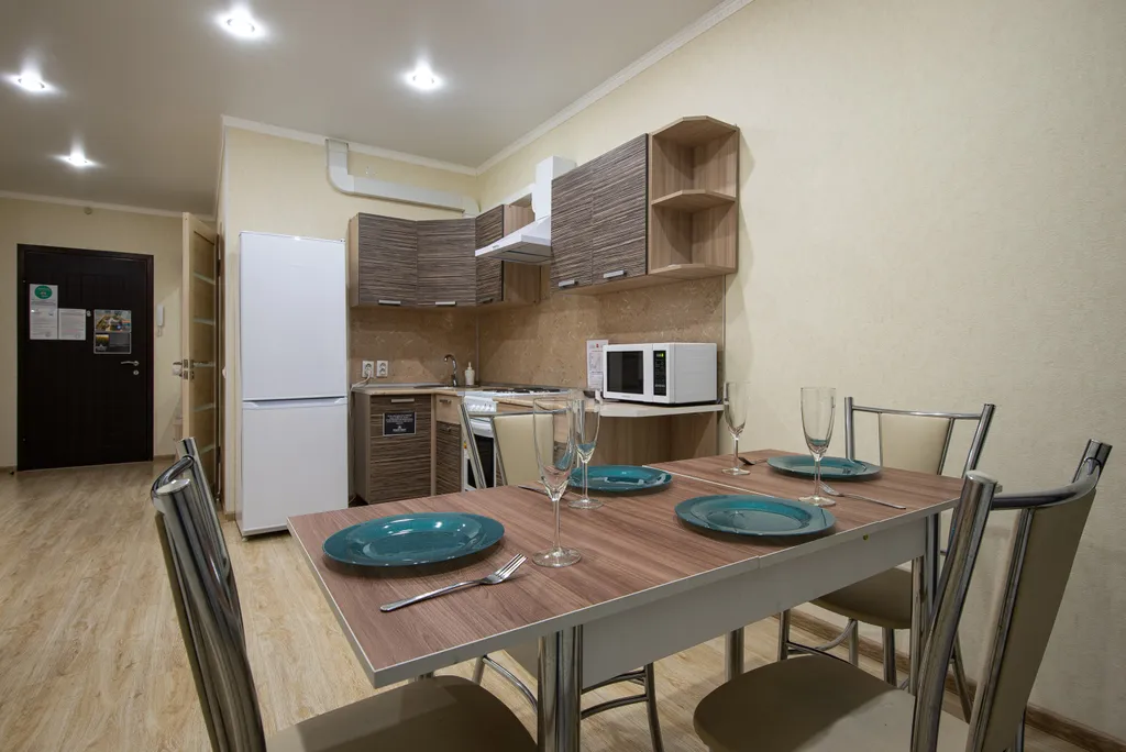 Квартира Квартира Светлая евродвушка в центре, 2 жк-телевизора, удобная кровать — Краснодар