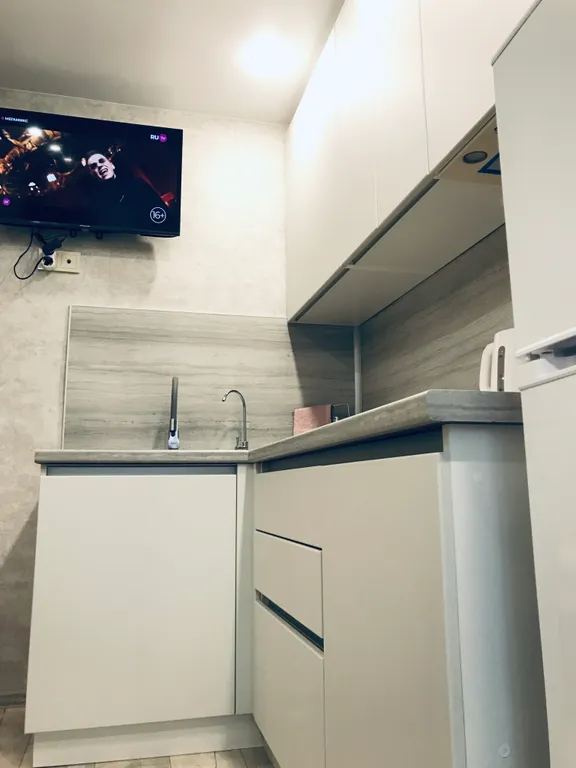 Современная шикарная с новым дизайнерским ремонтом квартира