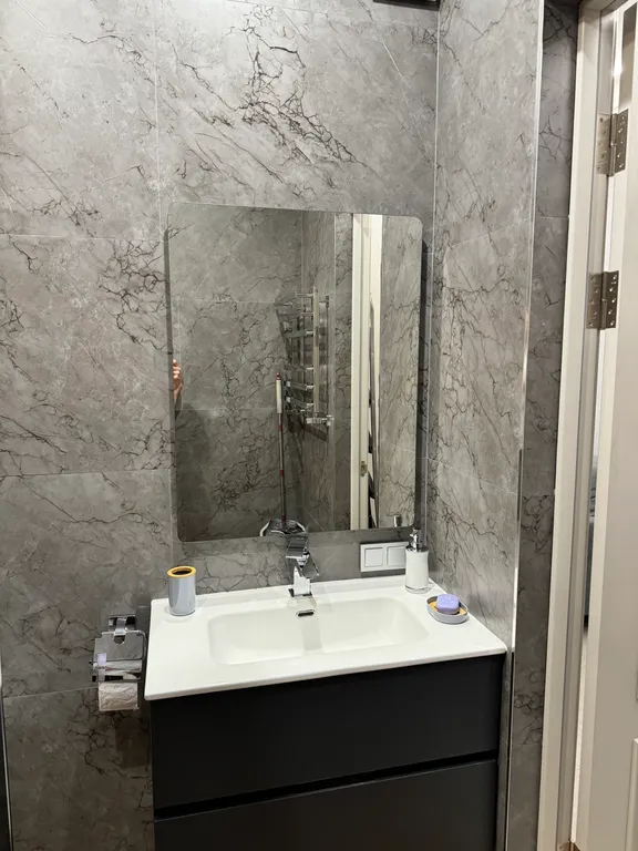 Новая квартира с дизайнерским ремонтом в центре города