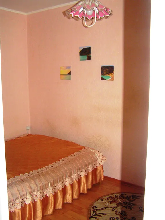 Уютная 3-комнатная квартира в самом центре, есть горячая вода