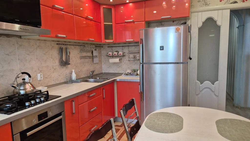 Уютная двухкомнатная квартира с камином на Завелечье