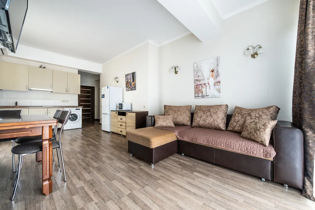 Апартамент с закатным балконом, 52 м², 2 этаж