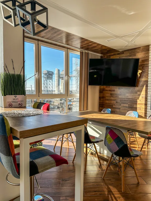 Geometry - просторная квартира с панорамным видом на реку в центре