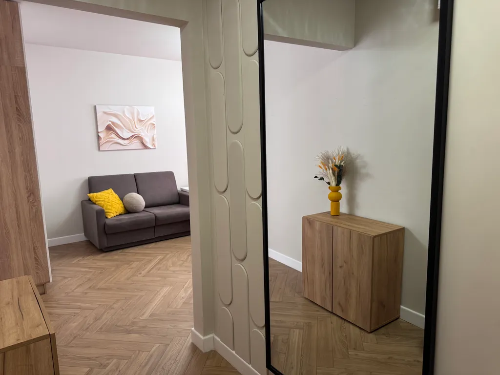 Современная квартира для отдыха и работы в спокойном районе