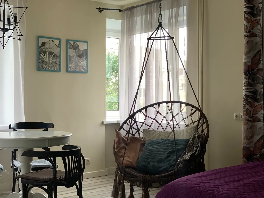 2-комнатная квартира с подвесной качелью в Зеленогорске