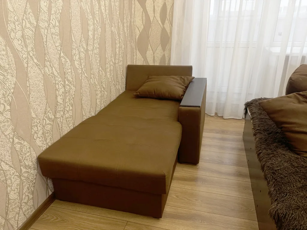 Две спальни в однокомнатной недалеко от  ТЦ "РИО"