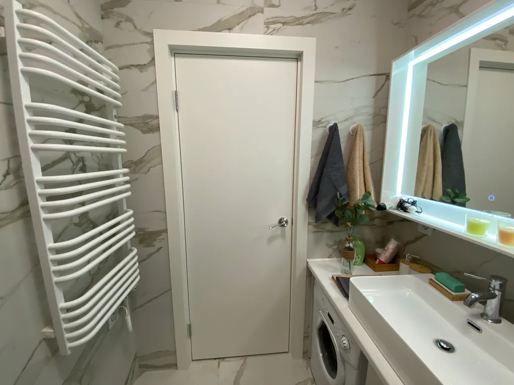 Студия в стиле Сканди с видом на Кремль