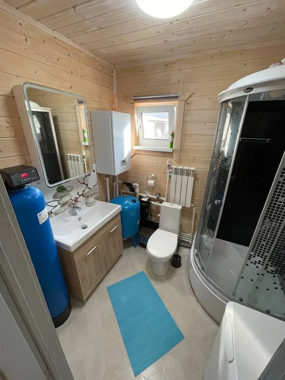 Домик с видом на лес