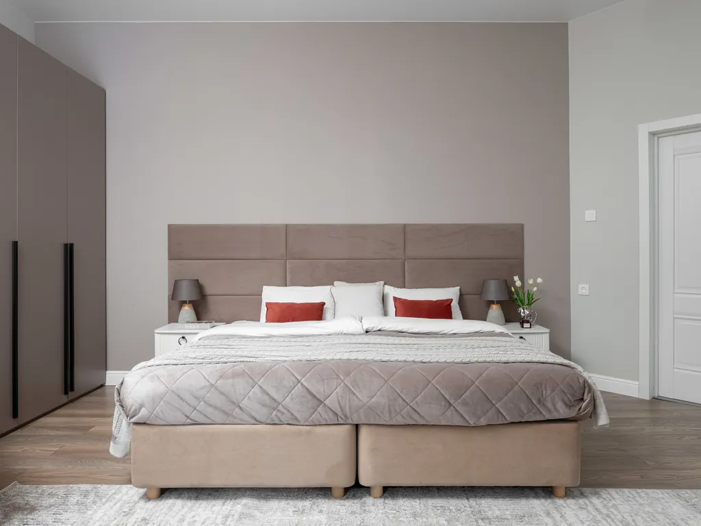 Дизайнерская четверка на патриарших прудах