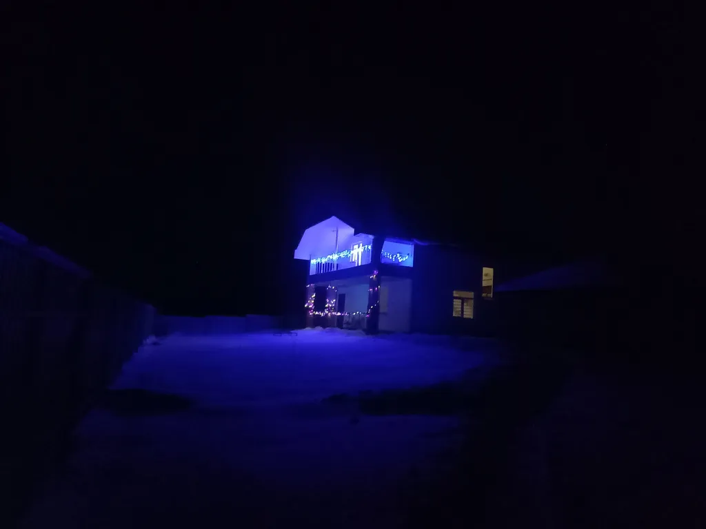 Дом на озере