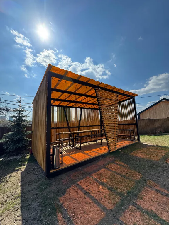 Купольный дом с видом на Кремль