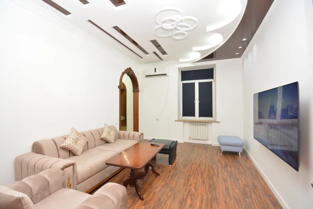 3-комнатная Квартира — аренда посуточно в Ереван